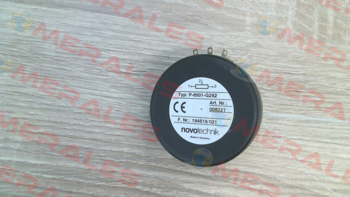 P/N: 400008221 Type: P-6501-G252 Novotechnik
